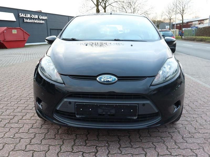 Gebraucht Ford Fiesta Ambiente 82 PS (60 kW) 2009 Schwarz Kleinwagen