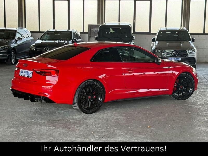 Gebraucht Audi S5 Ambiente 354 PS (260 kW) 2017 Rot Coupé