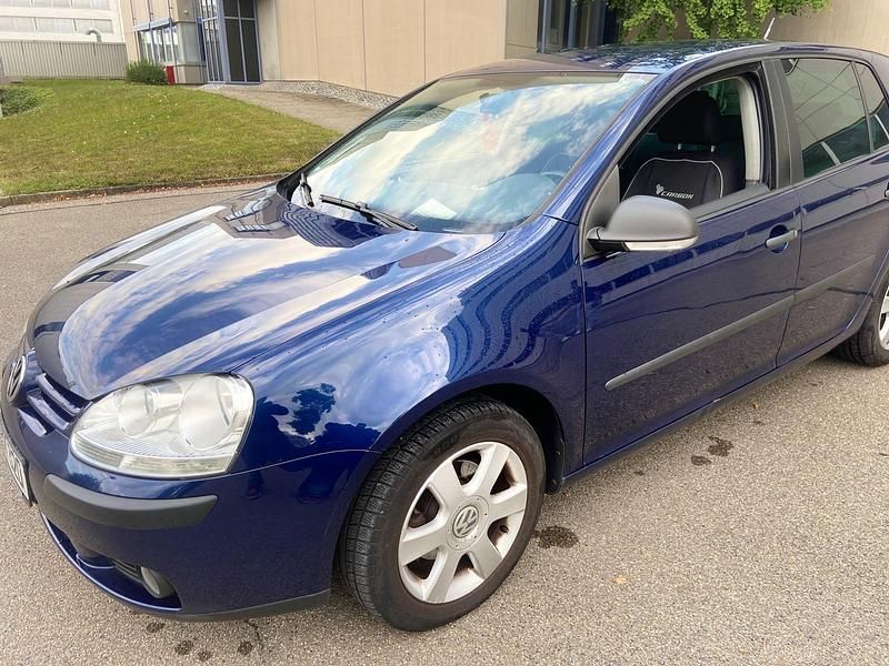 Blau Gebraucht 2007 VW Golf V Kleinwagen | 2.000 € (Guter Preis) - Bild 1/4
