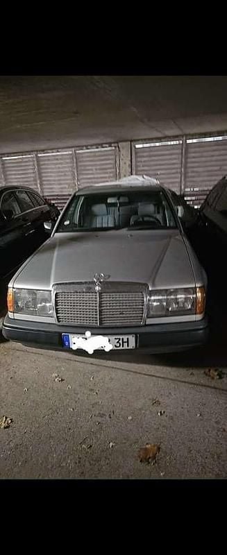 Gebraucht 1989 Mercedes 200 Limousine | 6.900 € - Bild 1/1
