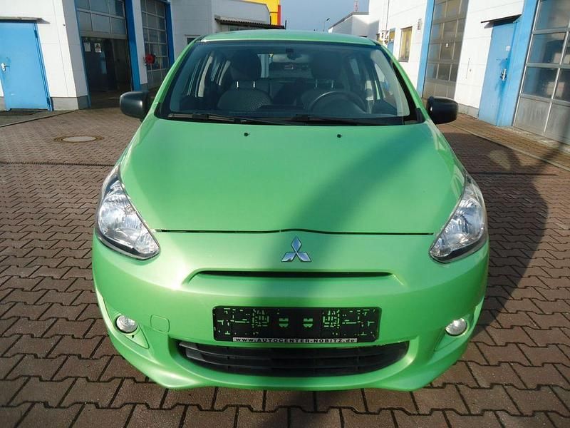 Gebraucht Mitsubishi Space Star Classic Collection 71 PS (52 kW) 2014 Grün Van / Kleinbus