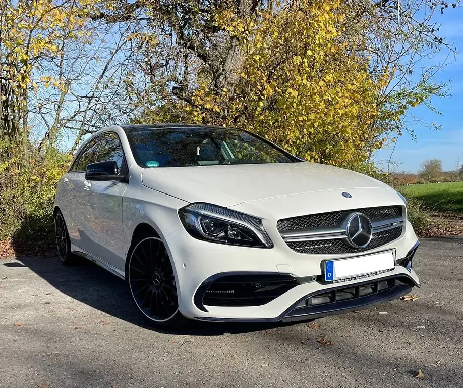 Gebraucht Mercedes A45 AMG AMG 381 PS (280 kW) 2015 Weiß Limousine
