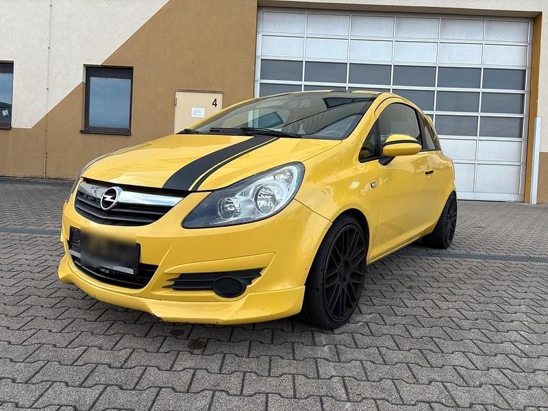 Gelb Gebraucht 2010 Opel Corsa Kleinwagen | 2.250 € (Superpreis) - Bild 1/4