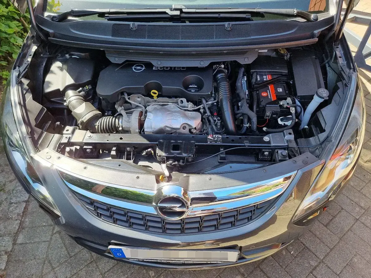 Gebraucht Opel Zafira Tourer 170 PS (125 kW) 2015 Grau Van / Kleinbus