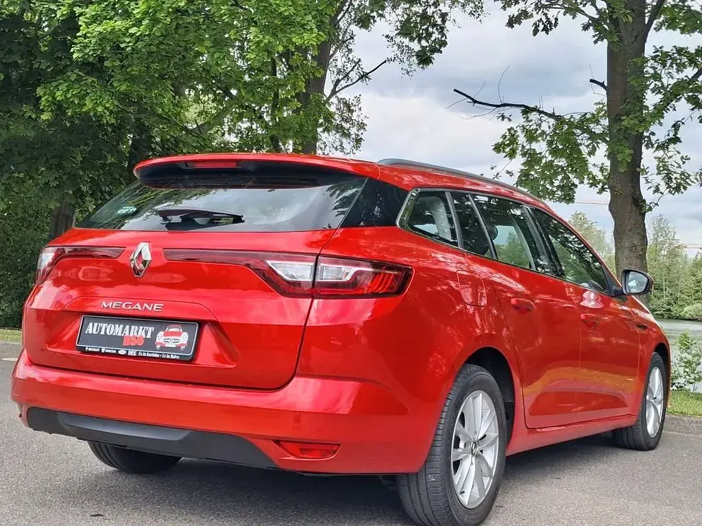 Gebraucht Renault Mégane 101 PS (74 kW) 2017 Rot Limousine
