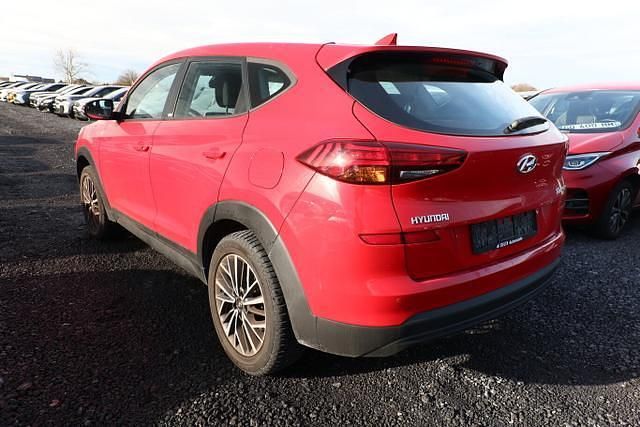 Gebraucht Hyundai Tucson Advantage 132 PS (97 kW) 2020 Engine red engine red SUV