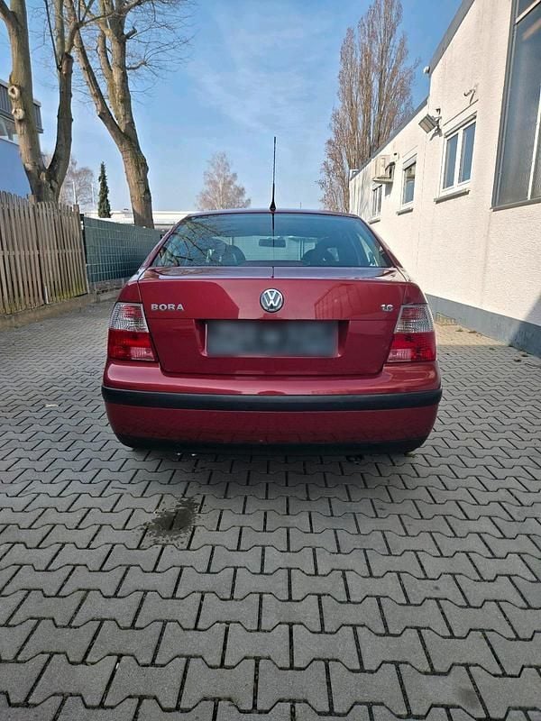 Gebraucht VW Bora 101 PS (74 kW) 1999 Rot Limousine