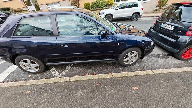 Gebraucht Audi A3 Ambition 101 PS (74 kW) 1998 Blau Kleinwagen