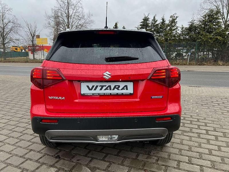 Neu Suzuki Vitara Comfort 110 PS (80 kW) 2026 Bright red / cosmic black SUV
