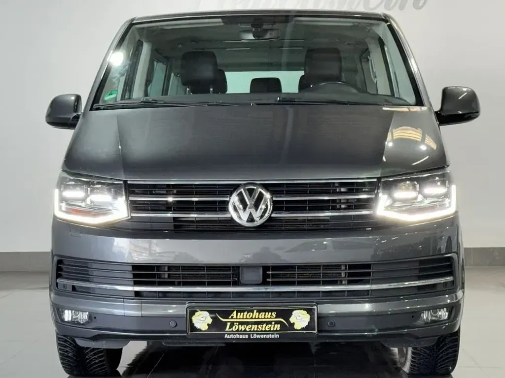 Second-hand VW Multivan Highline 199 CP (146 kW) 2019 Gri Monovolum