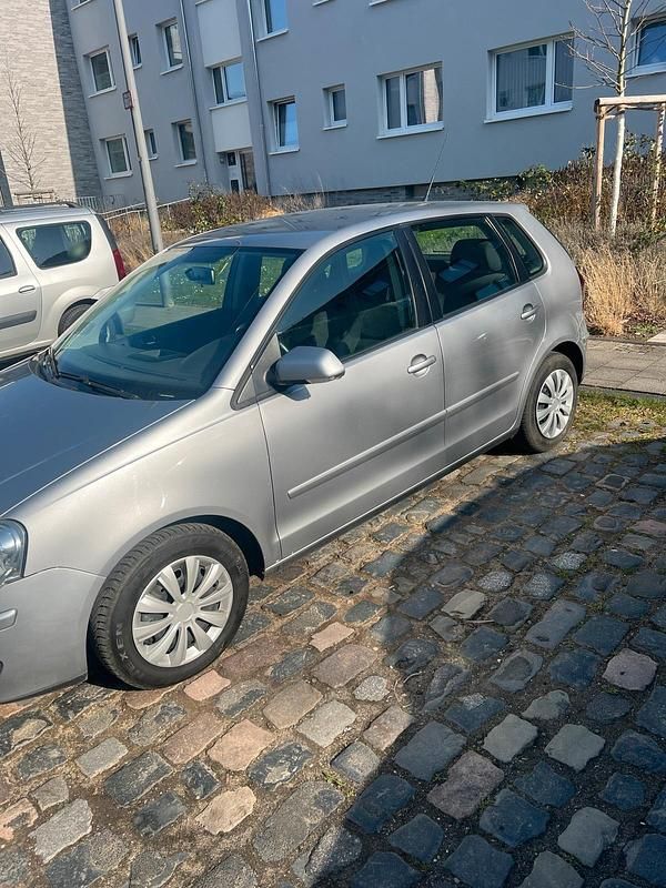 Gebraucht VW Polo 70 PS (51 kW) 2007 Grau Kleinwagen