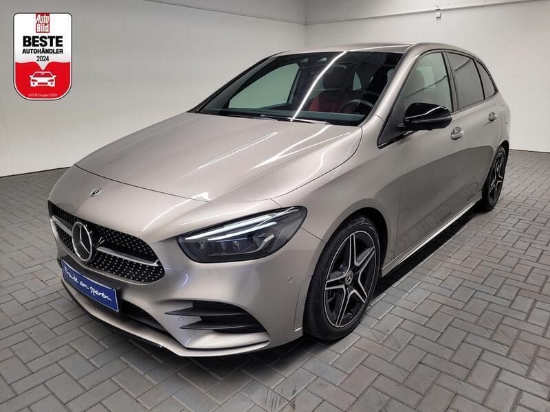 Silber (mojavesilbermet.) Gebraucht 2020 Mercedes B200 AMG line Van / Kleinbus | 26.480 € (Fairer Preis) - Bild 1/4