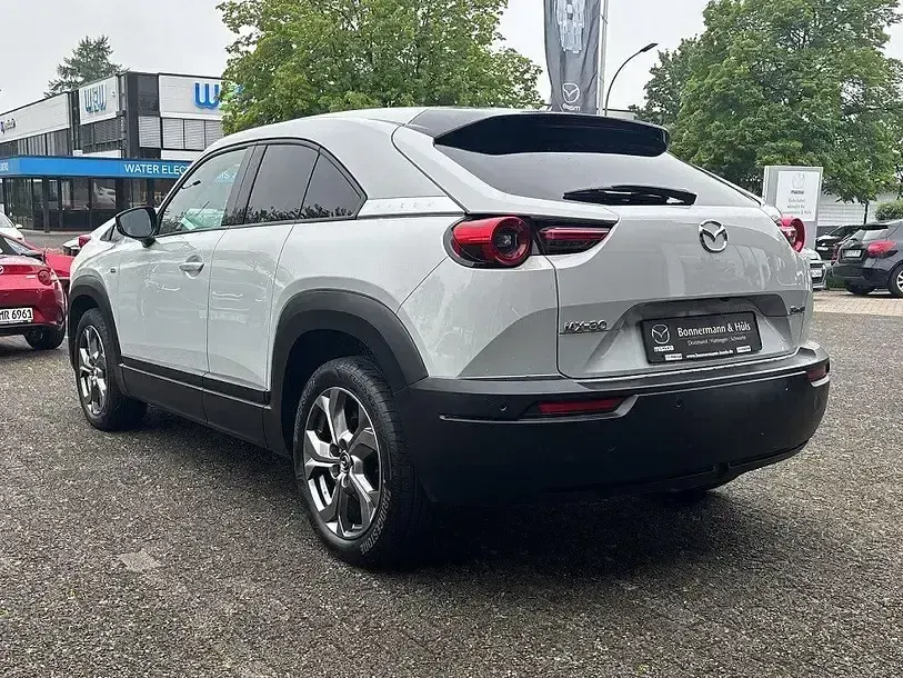 Gebraucht Mazda MX30 Ad'Vantage 106 kW (145 PS) 2024 Ceramic white SUV