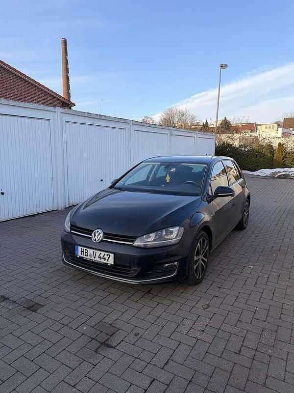 Gebraucht VW Golf VII LOUNGE 110 PS (80 kW) 2015 Schwarz Kleinwagen