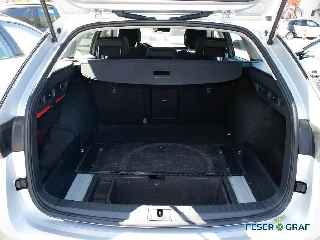 Gebraucht Skoda Octavia Style 116 PS (85 kW) 2023 Brillantsilber metallic Kombi