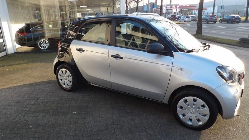 Gebraucht Smart ForFour 71 PS (52 kW) 2017 Silber Kleinwagen