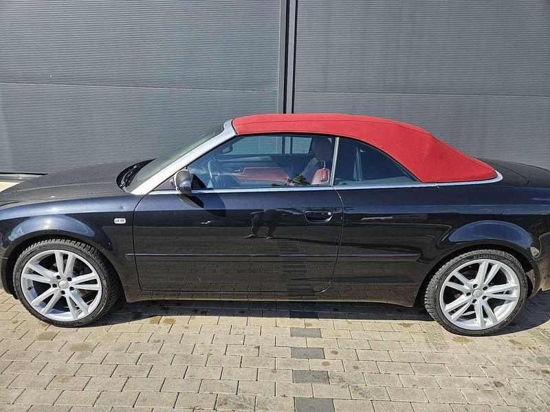 Schwarz Gebraucht 2005 Audi A4 Cabriolet Ambiente Cabrio | 7.200 € - Bild 1/4