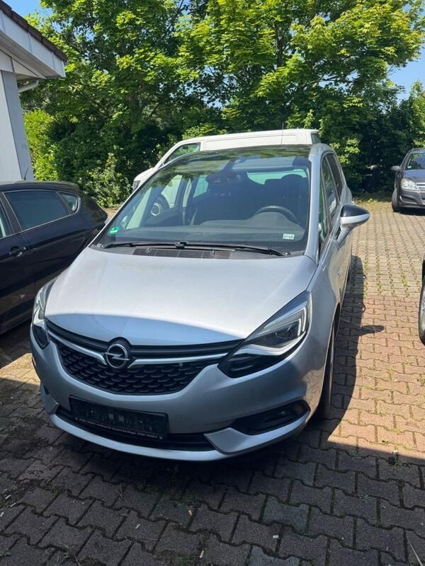Silber Gebraucht 2019 Opel Zafira Business Innovation Van / Kleinbus | 15.999 € (Fairer Preis) - Bild 1/4