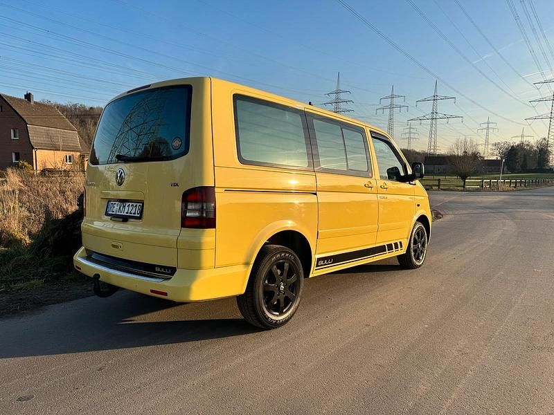 Gebraucht VW Multivan Highline 174 PS (127 kW) 2004 Gelb Van