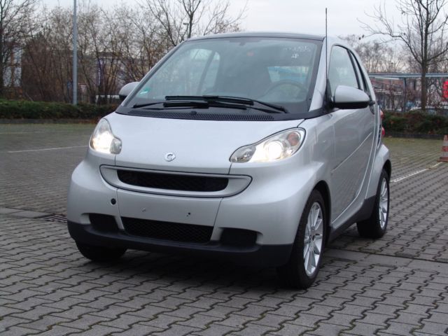 Silber Gebraucht 2007 Smart ForTwo Coupé Passion Coupé | 4.999 € (Fairer Preis) - Bild 1/4