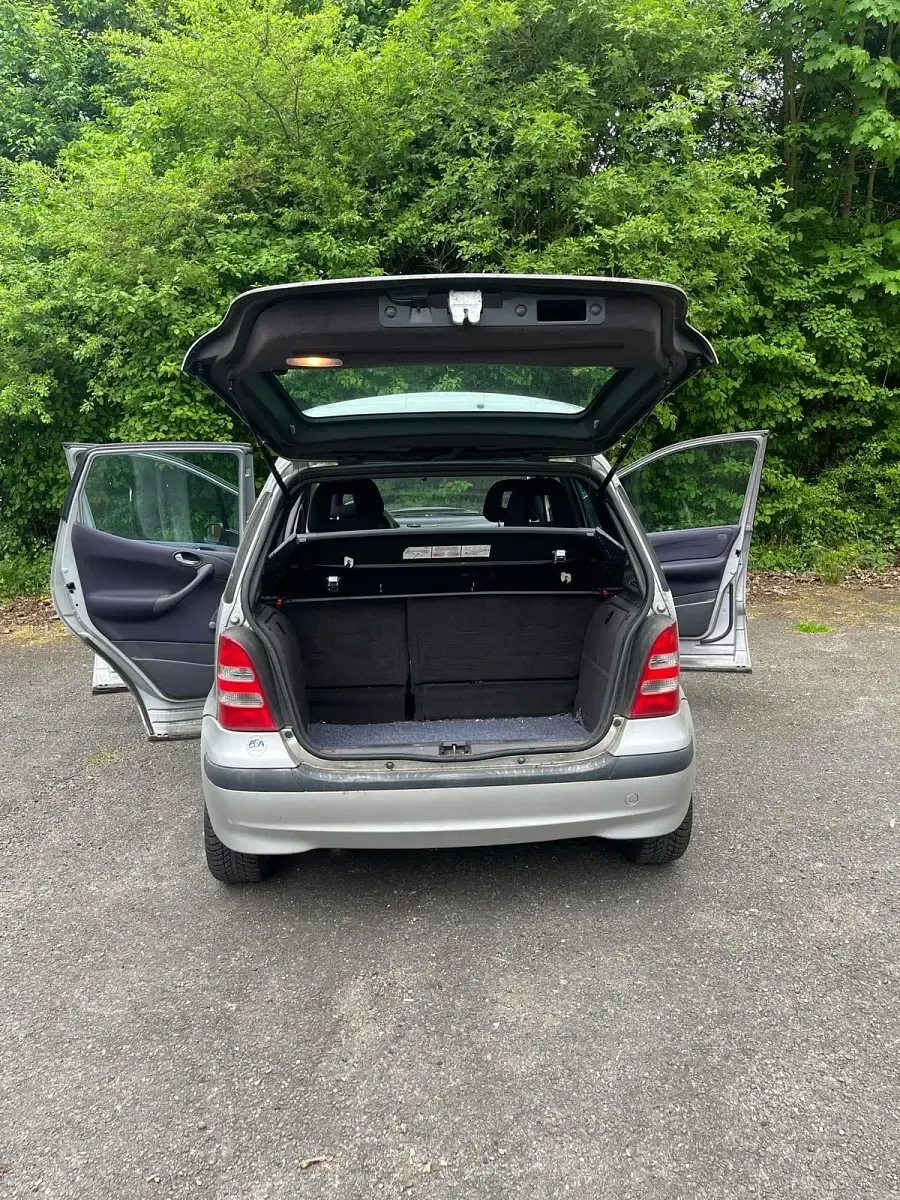 Gebraucht Mercedes A170 95 PS (69 kW) 2004 Silber Kleinwagen