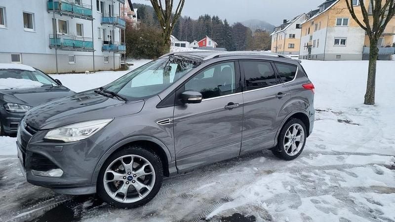 Gebraucht Ford Kuga Individual 163 PS (119 kW) 2014 Grau SUV