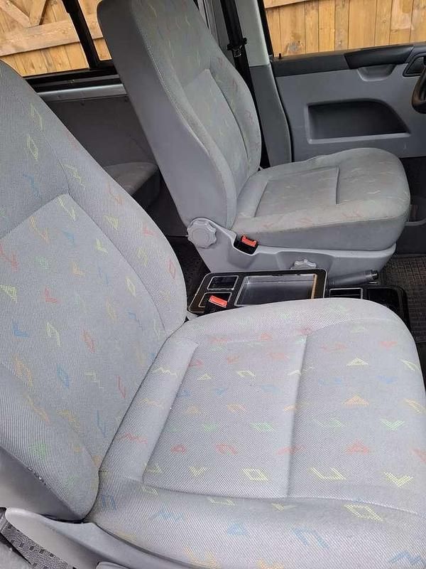 Gebraucht VW T5 131 PS (96 kW) 2006 Silber Van