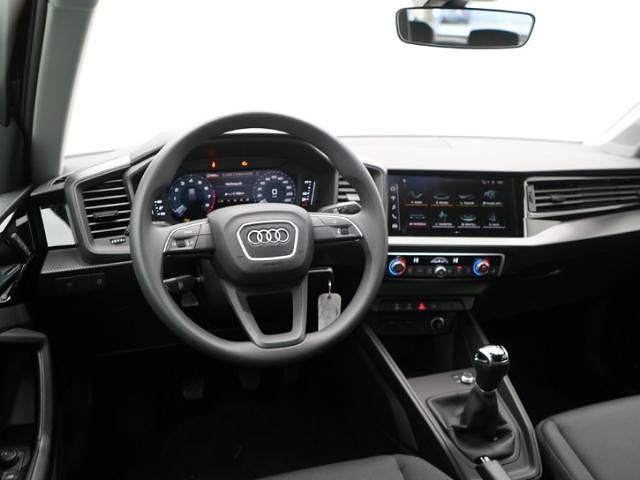 Gebraucht Audi A1 95 PS (69 kW) 2024 Grau SUV