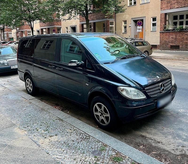 Schwarz Gebraucht 2006 Mercedes Viano Van / Kleinbus | 6.000 € (Fairer Preis) - Bild 1/4