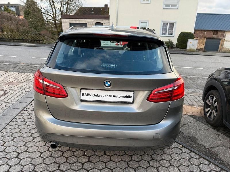 Gebraucht BMW 216 Advantage 116 PS (85 kW) 2017 Silber Kombi