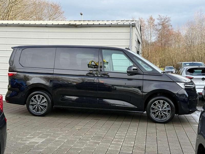 Neu VW Multivan Business 150 PS (110 kW) 2026 Deep black perleffekt Van