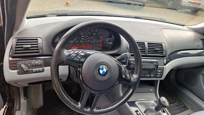 Gebraucht BMW 316 116 PS (85 kW) 2002 Schwarz Limousine