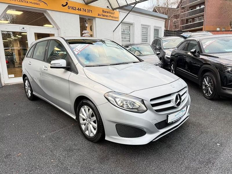 Gebraucht Mercedes B220 177 PS (130 kW) 2015 Silber Van / Kleinbus