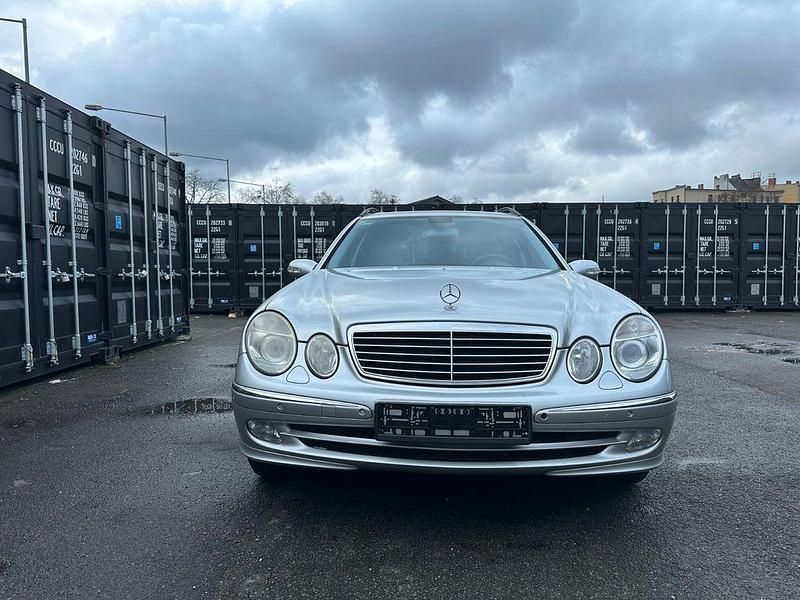 Gebraucht Mercedes E200 Avantgarde 163 PS (119 kW) 2004 Limousine
