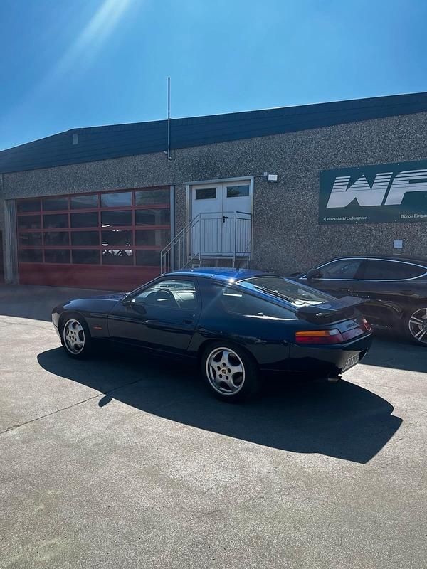 Second-hand Porsche 928 349 CP (256 kW) 1992 Albastru Coupe