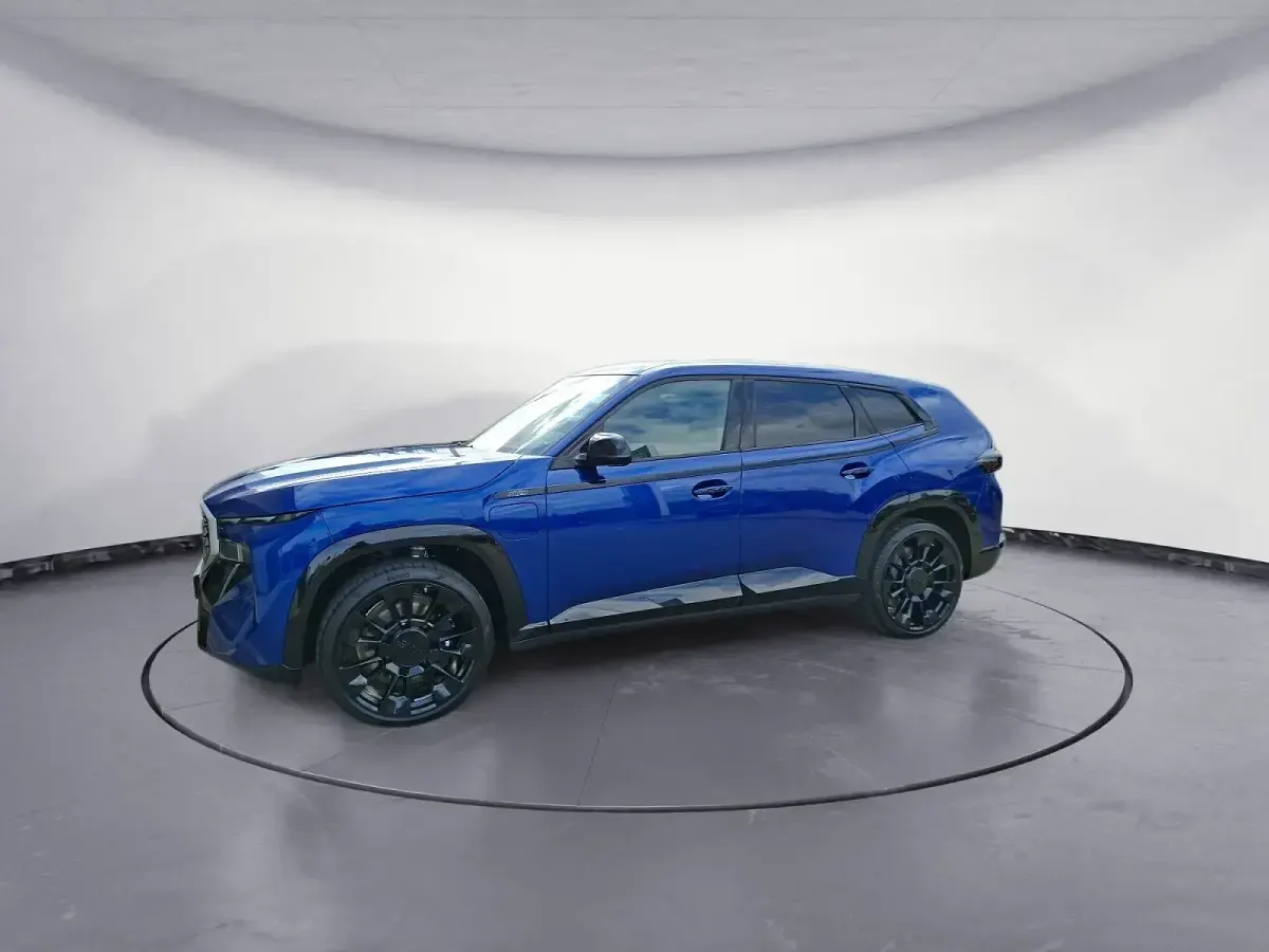 Neu BMW XM Performance 476 PS (350 kW) 2026 Blau SUV