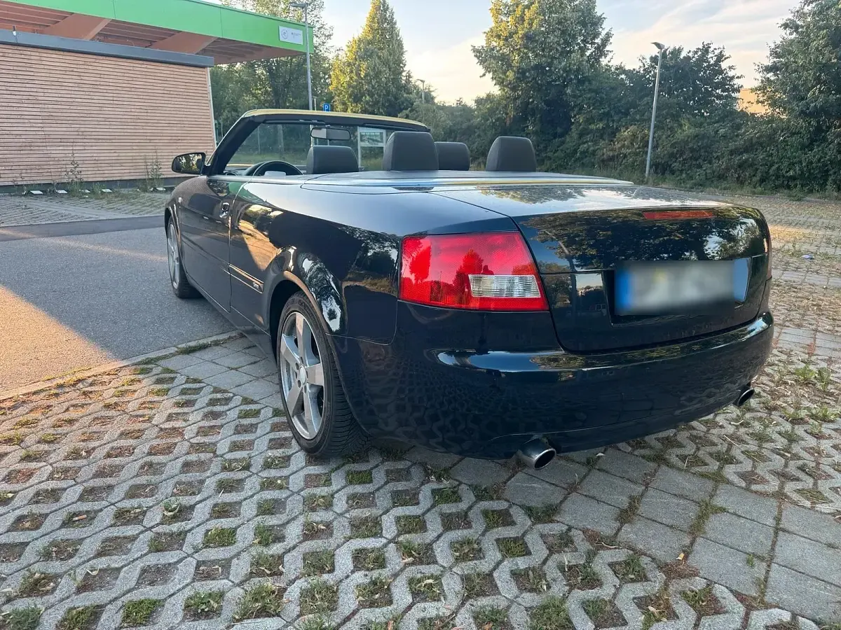 Gebraucht Audi A4 Cabriolet 163 PS (119 kW) 2005 Violet Cabrio