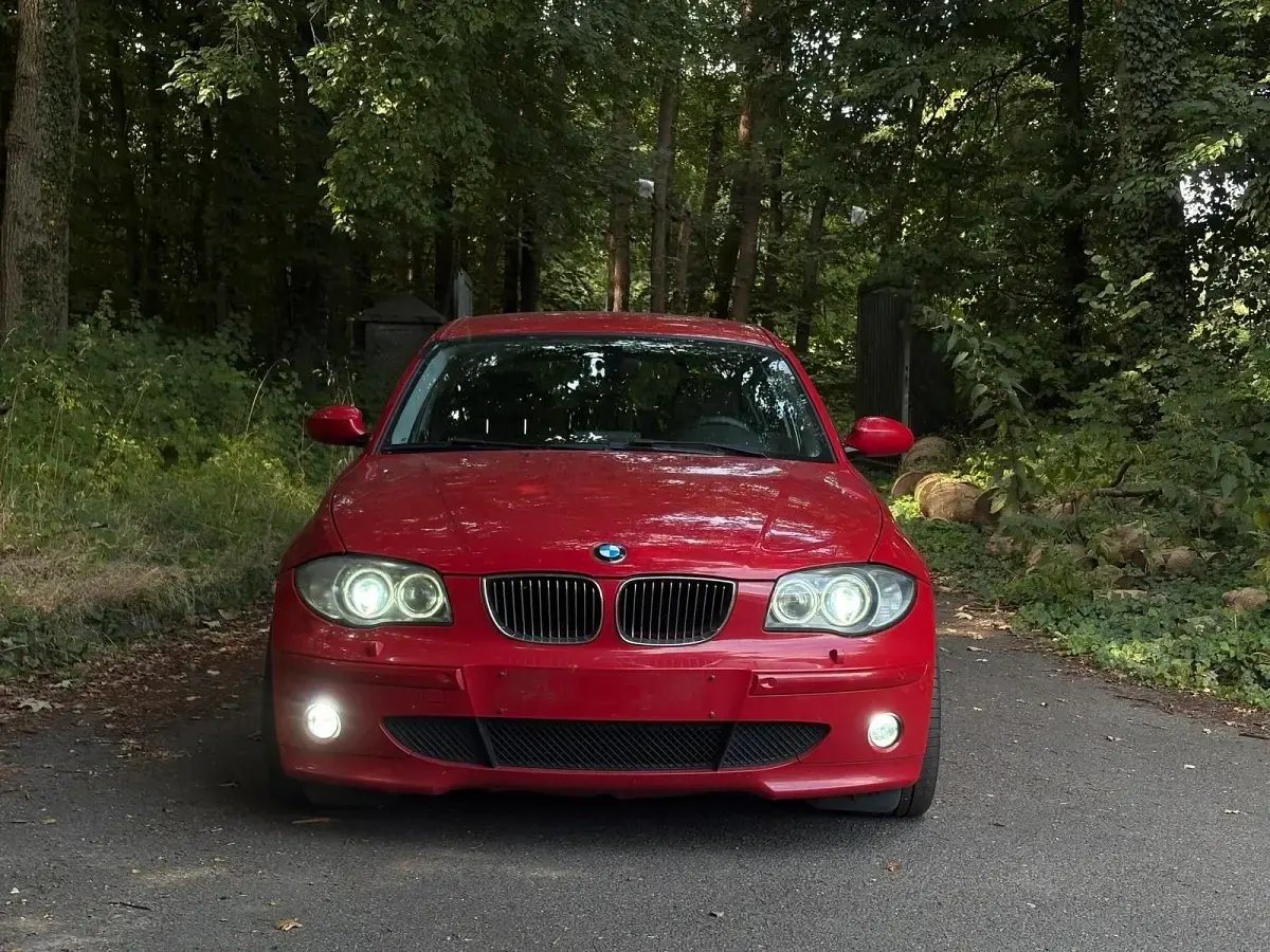 Gebraucht BMW 130 265 PS (194 kW) 2006 Rot Kleinwagen