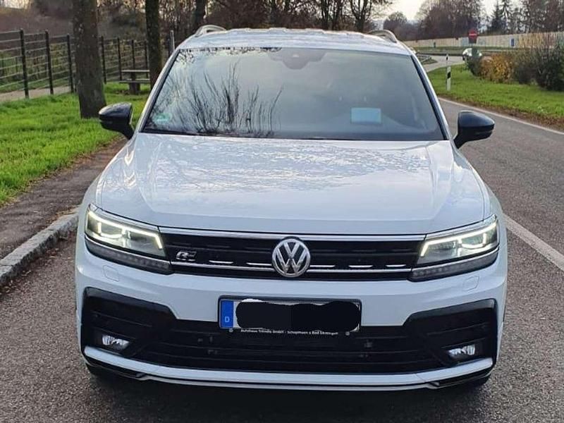 Weiß Gebraucht 2020 VW Tiguan Allspace Highline SUV | 29.000 € (Superpreis) - Bild 1/4