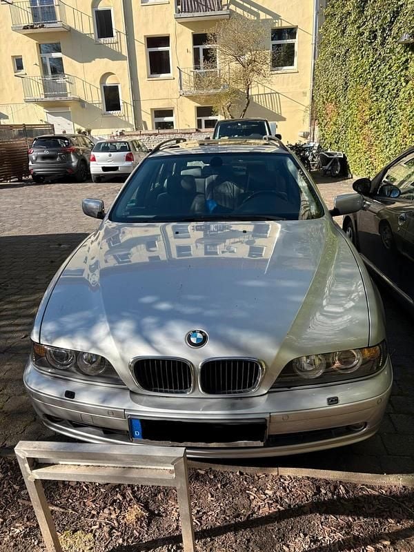 Gebraucht BMW 520 170 PS (125 kW) 2000 Silber Kombi