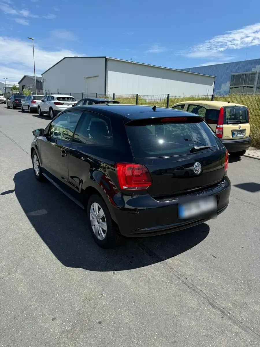 Gebraucht VW Polo 60 PS (44 kW) 2010 Schwarz Kleinwagen