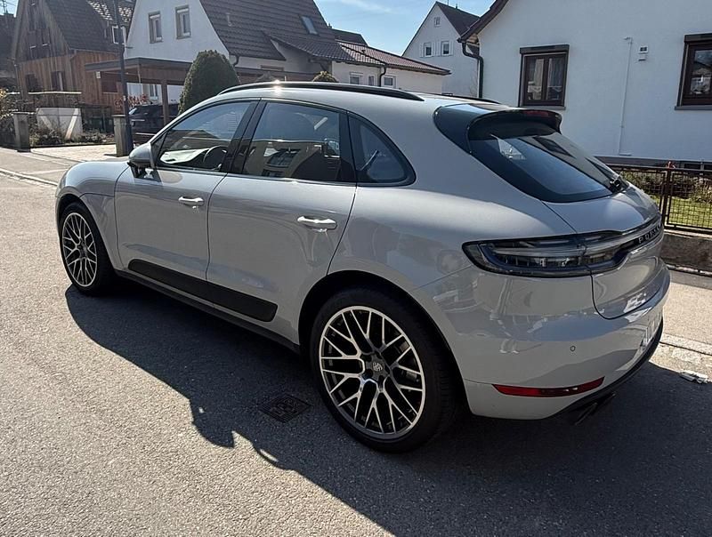 Gebraucht Porsche Macan 245 PS (180 kW) 2019 Grau SUV