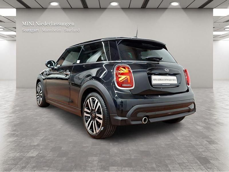 Gebraucht Mini Cooper 136 PS (100 kW) 2023 Schwarz Kleinwagen
