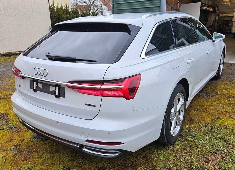 Gebraucht Audi A6 Sport 204 PS (150 kW) 2022 Weiß Kombi