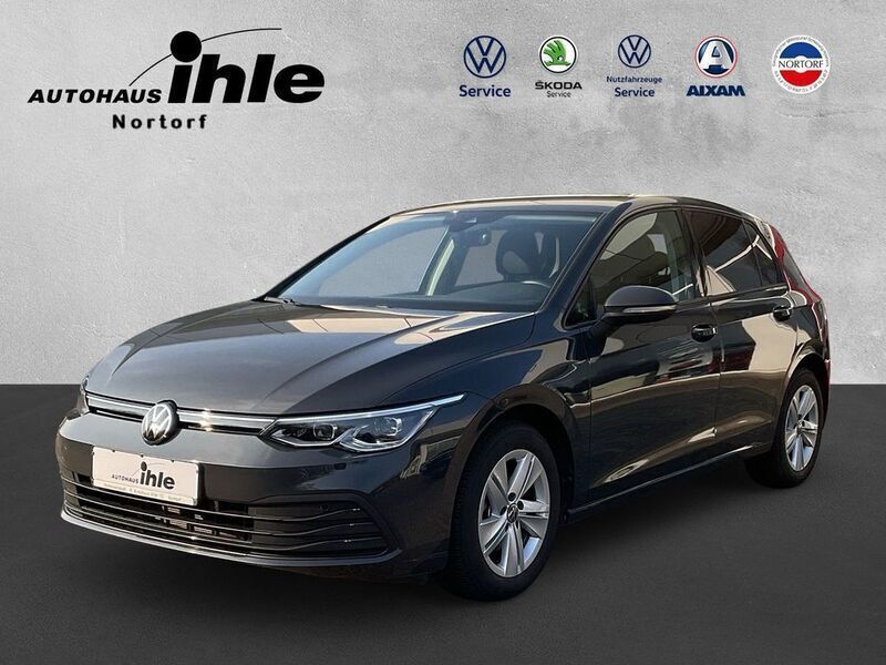 Uranograu Gebraucht 2023 VW Golf VIII Life Limousine | 21.680 € (Guter Preis) - Bild 1/4