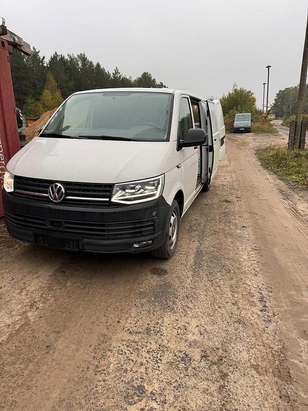 Weiß Gebraucht 2018 VW Transporter Van | 13.800 € - Bild 1/4