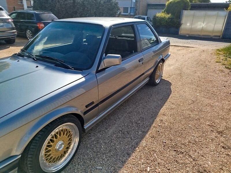 Gebraucht BMW 325 Performance 170 PS (125 kW) 1987 Grau Coupé