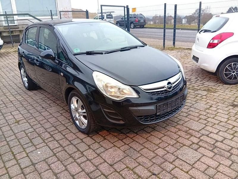 Gebraucht Opel Corsa Active 69 PS (50 kW) 2014 Schwarz Kleinwagen