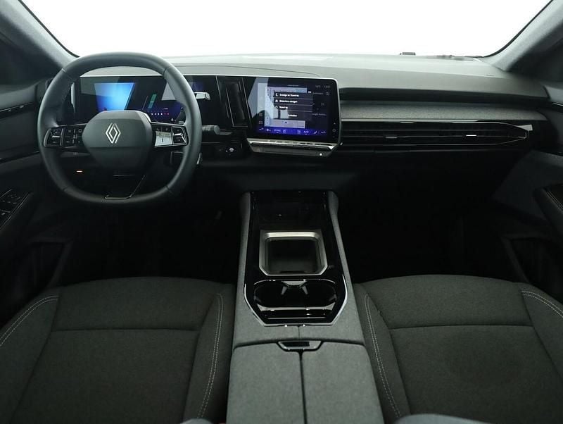 Second-hand Renault Austral Evolution 158 CP (116 kW) 2025 Gri SUV