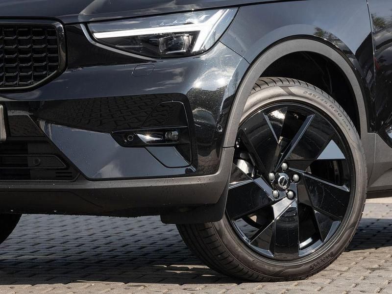 Gebraucht Volvo XC40 Plus 163 PS (119 kW) 2025 Schwarz SUV